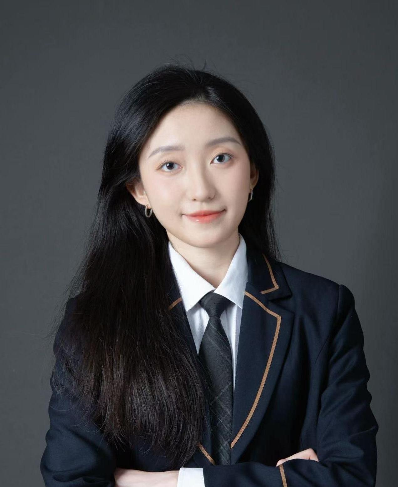 Krystal Yang 杨雅楠